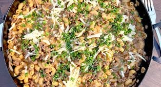 Pan of Dirty mac and cheese to accompany the recipe