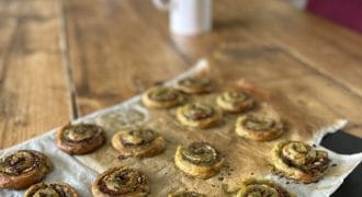 Rocket & Prosciutto Pastries