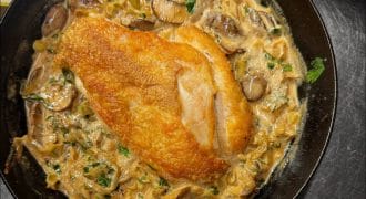 One Pot Chicken with Mushrooms & Leeks