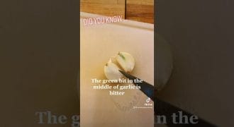 Remove the bitter green from garlic