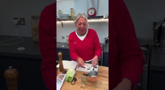 Chilli sugar syrup for a spicy margarita