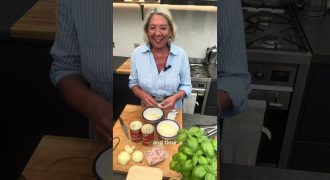 Garlic top tips: slicing, roasting and peeling