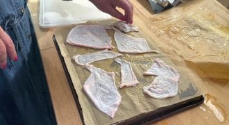 How to make crispy chicken skin