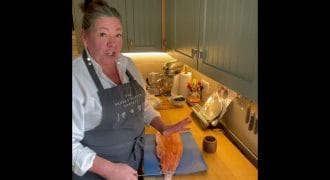 Salmon skinning