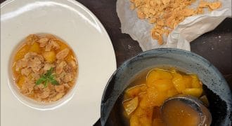 Peach Compote with Almond Crumble Crumb
